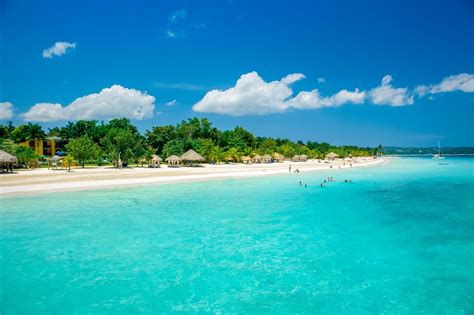 Seven Mile Beach In Negril: The Best Beach In Jamaica